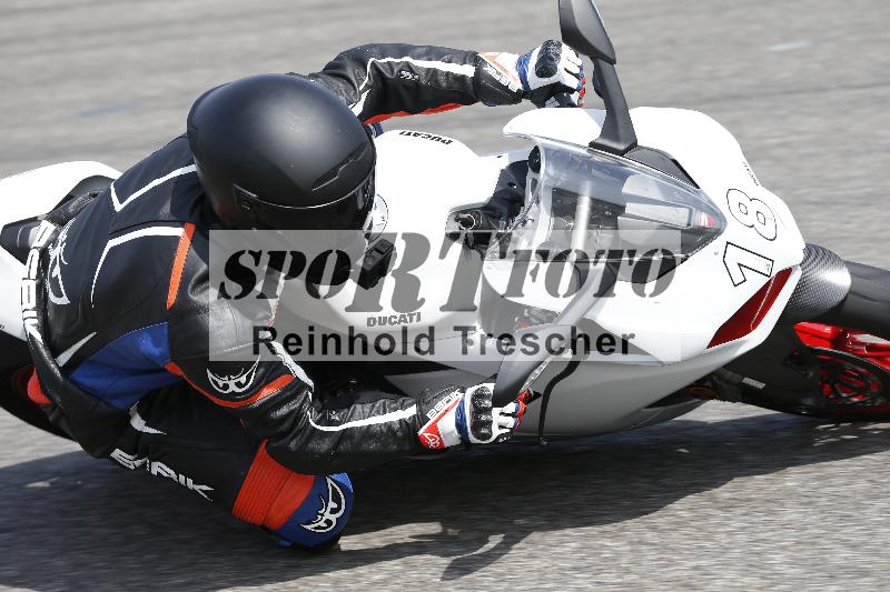 /27 12.06.2025 Ducati Schweiz Trackday Warmup  ADR/blau-bleu/18